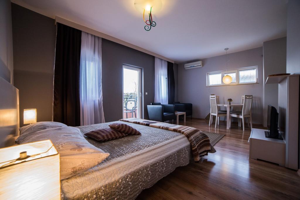 Villa Lugano Rovinj Exteriör bild