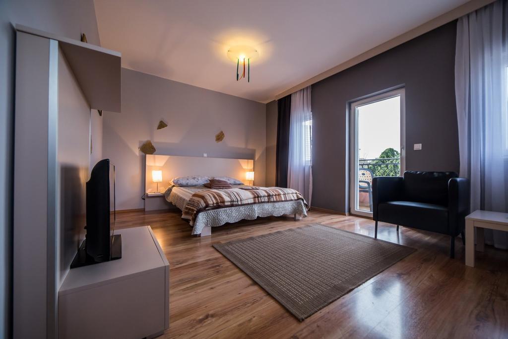 Villa Lugano Rovinj Exteriör bild