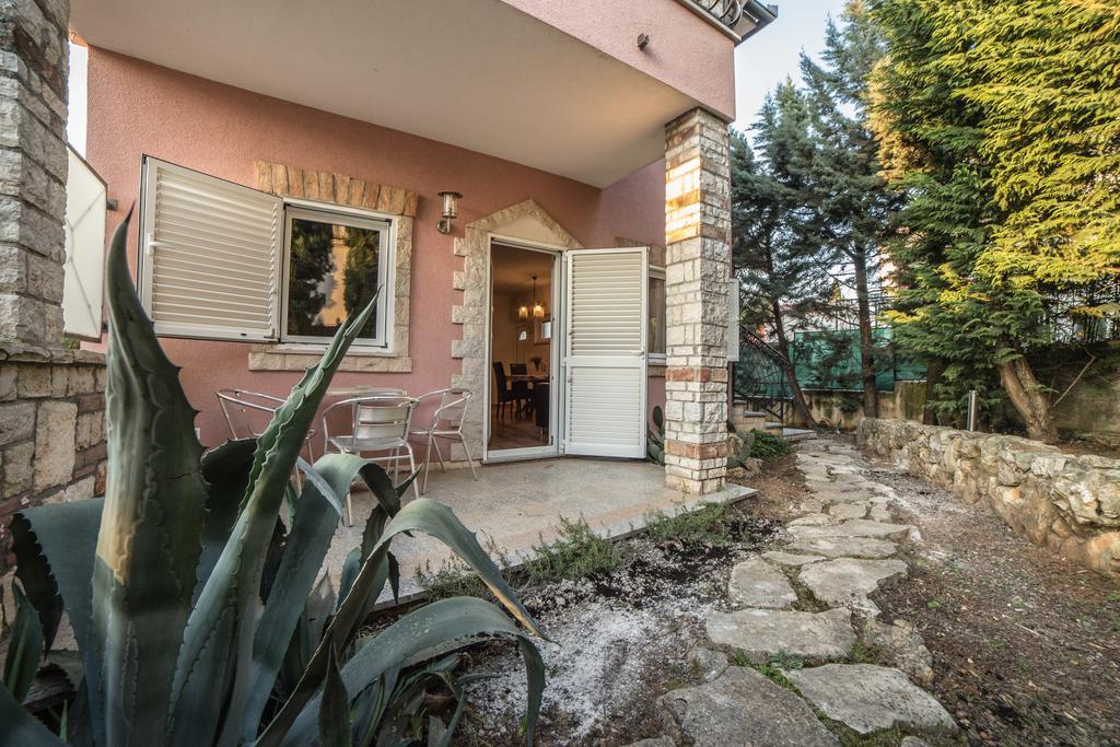 Villa Lugano Rovinj Exteriör bild